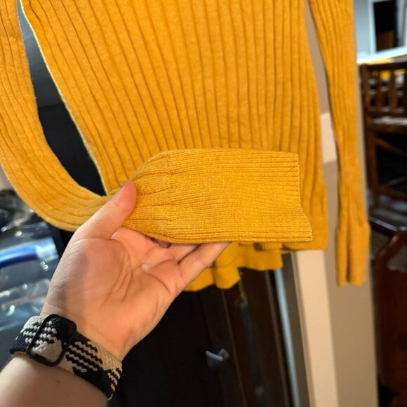 A New Day - scooped neck, Gold/mustard colored sweater - Picture 6 of 6